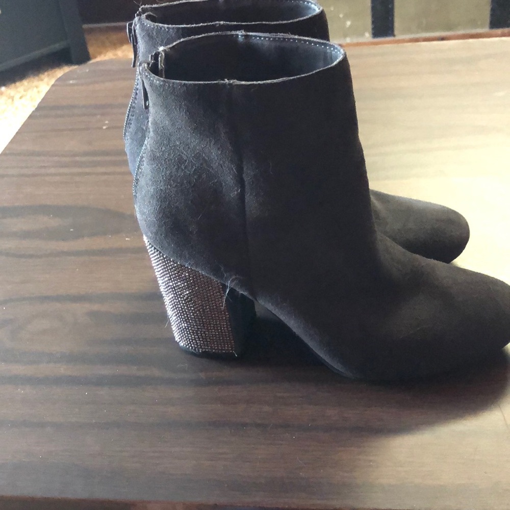 Boots - Picture 2 of 3
